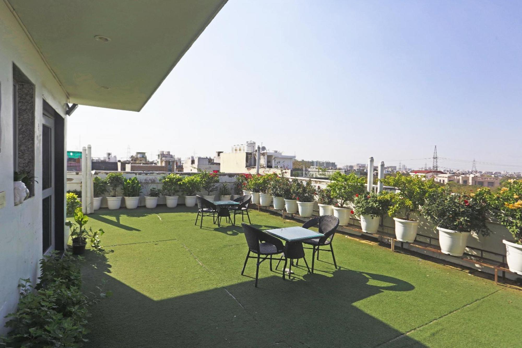 Hotel Aerostar Gold - Opposite Max Healthcare Delhi Kültér fotó